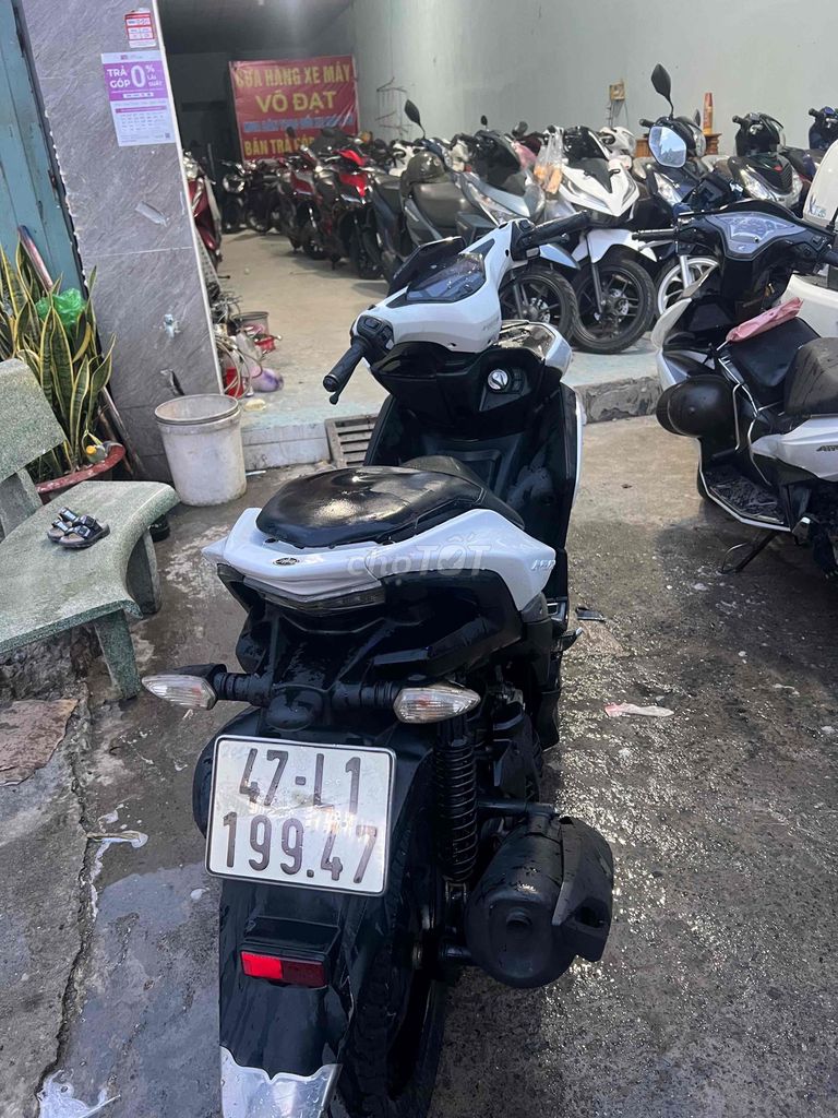 cần bán nvx 155 2017. Mua bán Xe máy tại Thành phố Thuận An Bình Dương được đăng bởi Vodat hình 1