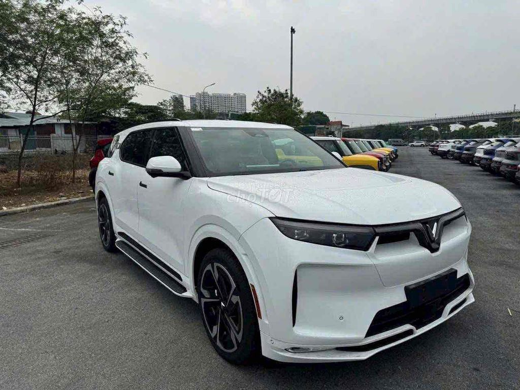 Xe Demo chưa lăn bánh Vf9 Plus 2025. Mua bán Ô tô tại Quận 8 Tp Hồ Chí Minh được đăng bởi Hoàng Minh Dương hình 1