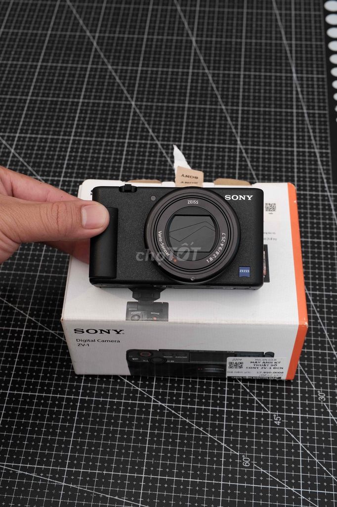 Máy ảnh Sony ZV-1 4K Đen. Mua bán Máy ảnh, Máy quay tại Quận 1 Tp Hồ Chí Minh được đăng bởi Đỗ Ngọc Phúc hình 1