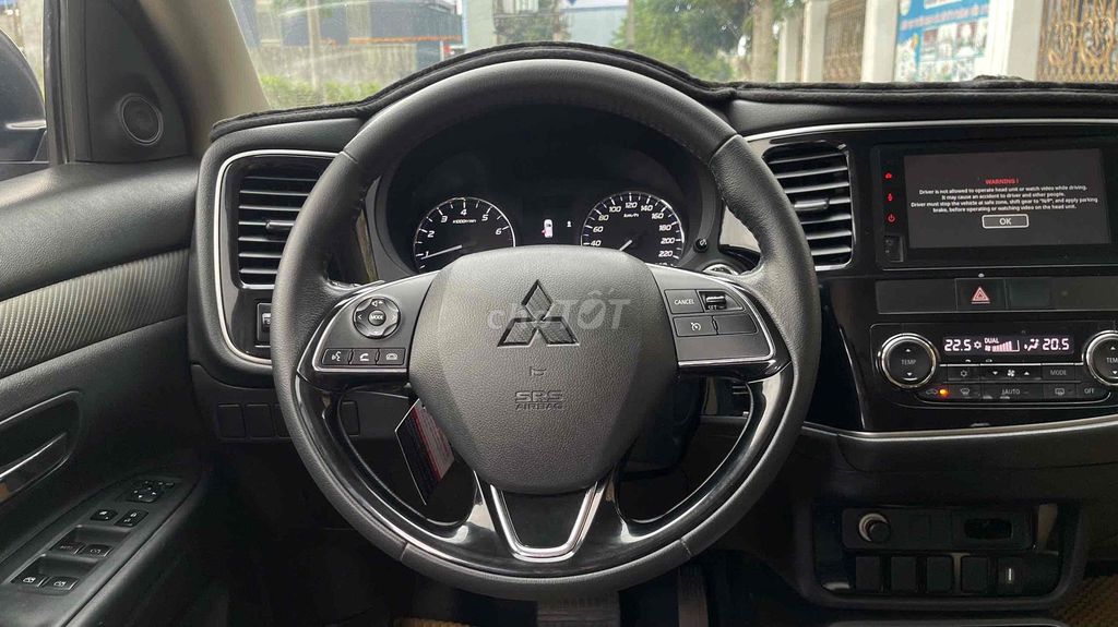 Mitsubishi Outlander 7 chỗ. Mua bán Ô tô tại Thành phố Thái Nguyên Thái Nguyên được đăng bởi Hồng Phương Auto  Auto 597 hình 5