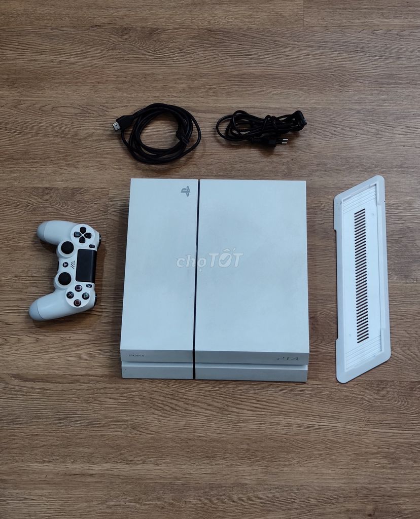 Máy chơi game Sony PS4 1200 Trắng 500GB. Mua bán Thiết bị chơi game tại Quận Cầu Giấy Hà Nội được đăng bởi Huy hình 1