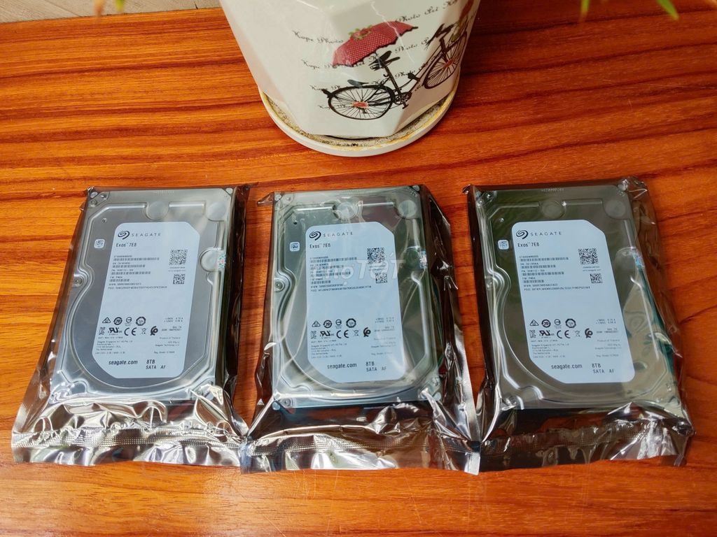 Xả hàng tồn kho HDD 8TB Exos gắn NAS, PC , Server