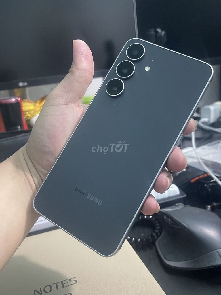 Samsung S25 FE 128GB Đen. Mua bán Điện thoại tại Huyện Trảng Bom Đồng Nai được đăng bởi Cường Nguyễn Huy Trí hình 1