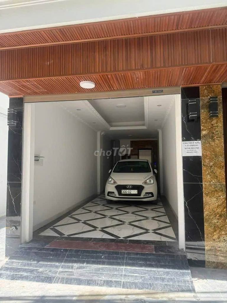 Продается дом 45 м х 6 этажей с лифтом+гаражом для автомобилей, Тэй Хо