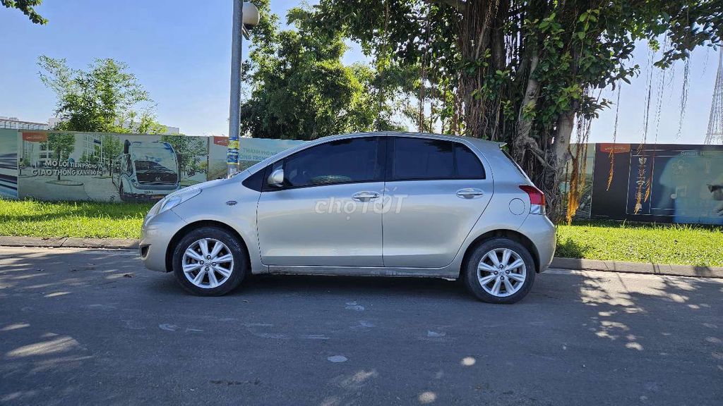 2 105 2009 1.3 AT - 12000 km. Mua bán Ô tô tại Quận Nam Từ Liêm Hà Nội được đăng bởi Tiến Đỗ Hồng hình 3