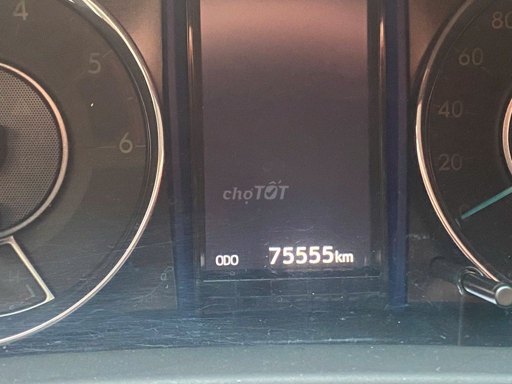 Toyota Fortuner 2019 2.4G 4x2 AT - 75000 km. Mua bán Ô tô tại Quận Tây Hồ Hà Nội được đăng bởi Trường Giang hình 3
