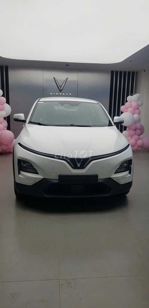 Vinfast VF6 ECO màu trắng 2025 có xe và hồ sơ. Mua bán Xe điện tại Huyện Thường Tín Hà Nội được đăng bởi Nguyễn Tín hình 5
