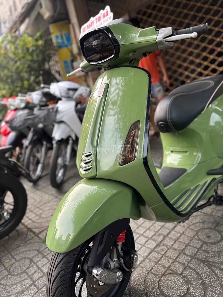 VESPA SRPINT 2015 chính chủ. Mua bán Xe máy tại Quận 8 Tp Hồ Chí Minh được đăng bởi XE MÁY TRÍ HÀ hình 7