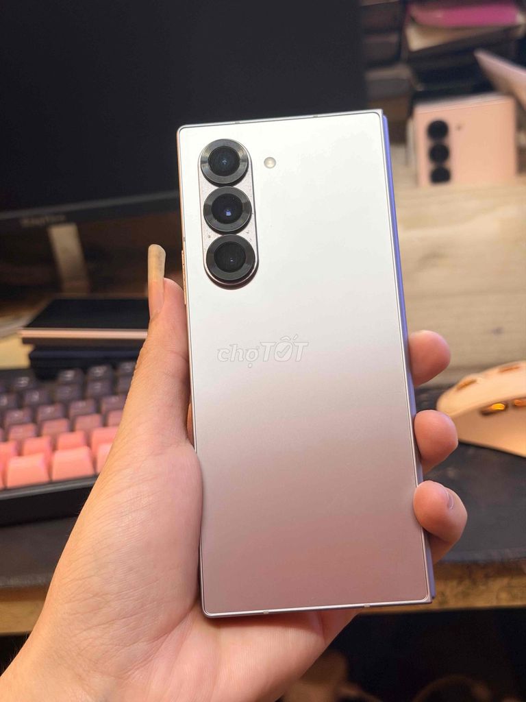 Samsung Galaxy Z Fold6 256GB Xám Hỏng màn trong. Mua bán Điện thoại tại Quận Hà Đông Hà Nội được đăng bởi Hai hình 1
