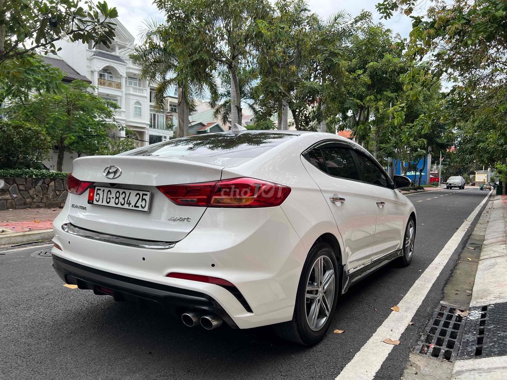 Hyundai Elantra 1.6 Sport 2018. Mua bán Ô tô tại Quận 8 Tp Hồ Chí Minh được đăng bởi Đông Mai hình 5