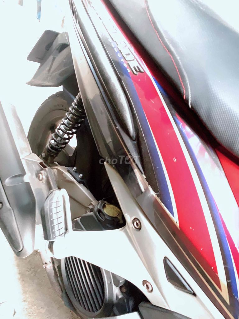 Honda Air Blade 2009 màu Đỏ. Mua bán Xe máy tại Quận Hoàng Mai Hà Nội được đăng bởi ngyueenx văn thanh hình 2