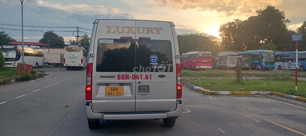 Bán xe ford 16 chổ. Mua bán Ô tô tại Huyện Bình Chánh Tp Hồ Chí Minh được đăng bởi Nguyễn hữu Tuấn hình 5