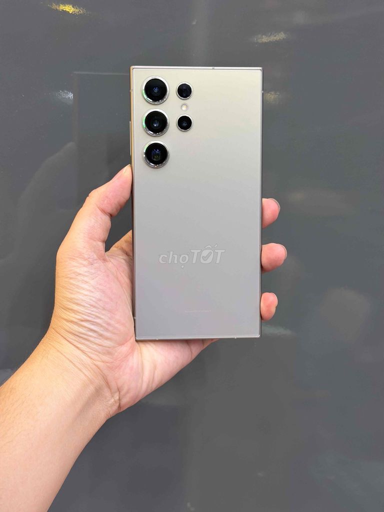 Samsung S24 Ultra 5G 12/256GB Bạc VN zin đẹp 98%. Mua bán Điện thoại tại Quận Ninh Kiều Cần Thơ được đăng bởi Quý Mobile Cần thơ hình 1