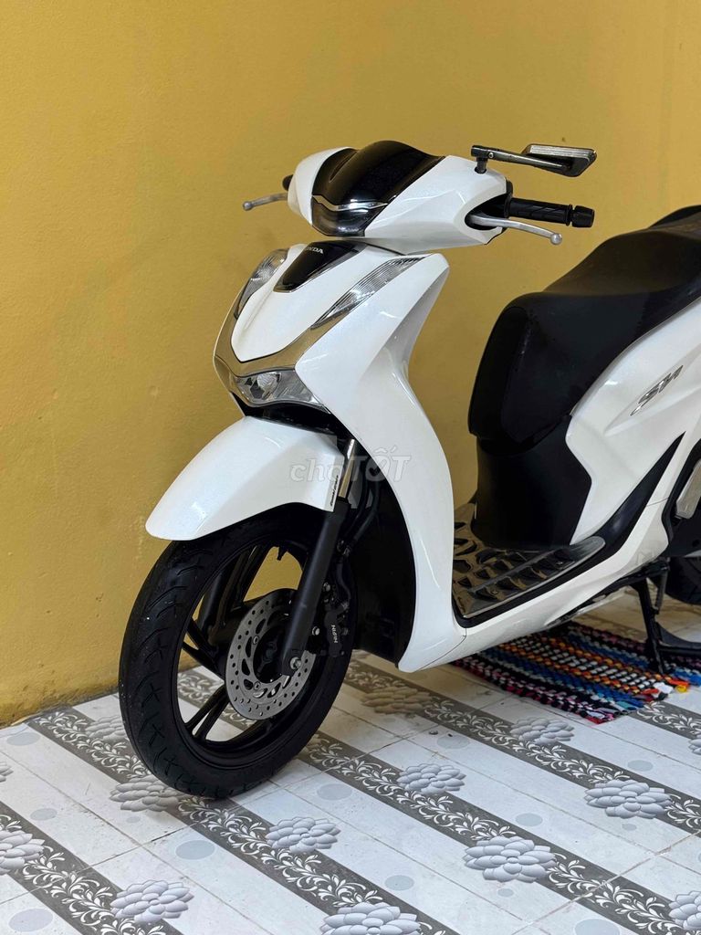 SH 125 đời 2022 trắng đen mới keng 43E1-637.39. Mua bán Xe máy tại Quận Sơn Trà Đà Nẵng được đăng bởi Minh Dũng bán trả góp 136 vân đồn  hình 2