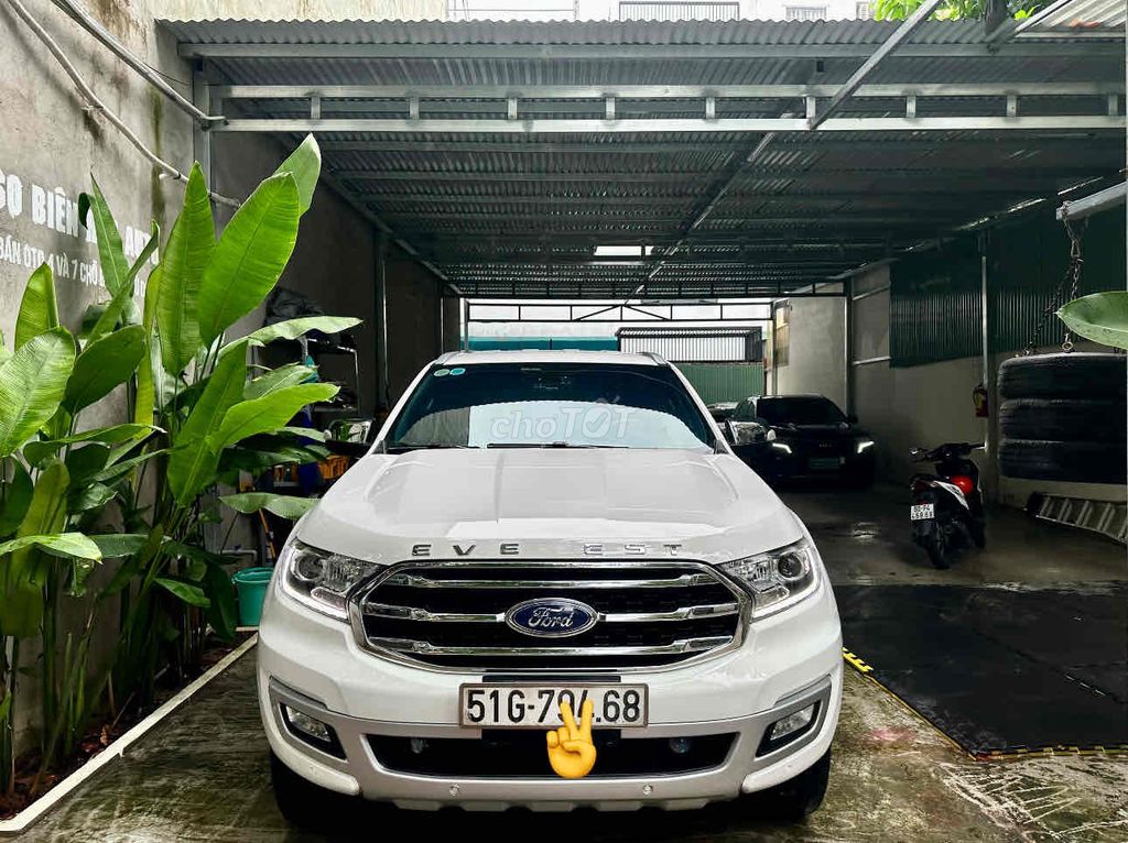 Ford Everest 2018 Titanium 2.2L AT 4x2 - 69000 km