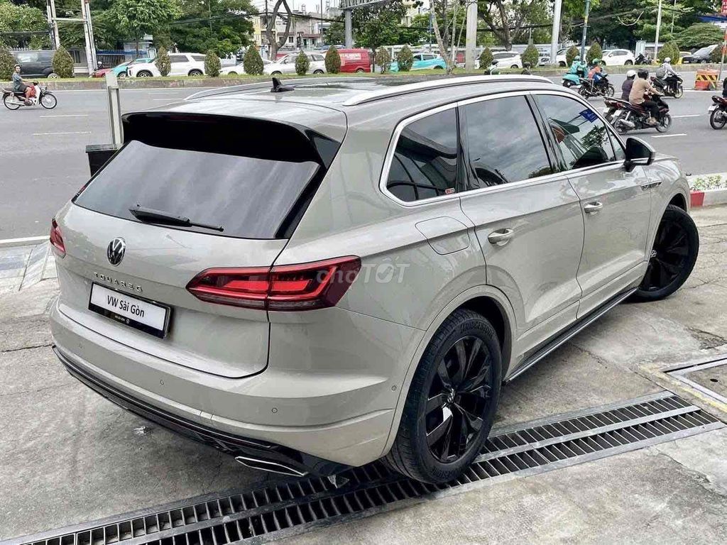 Touareg Chỉ 210Tr Nhận Xe. Cam kết giá Tốt Nhât. Mua bán Ô tô tại Quận 1 Tp Hồ Chí Minh được đăng bởi Nguyễn Trí Thanh Tâm hình 5