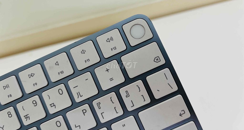 Apple magic keyboard with finger printer (vân tay)