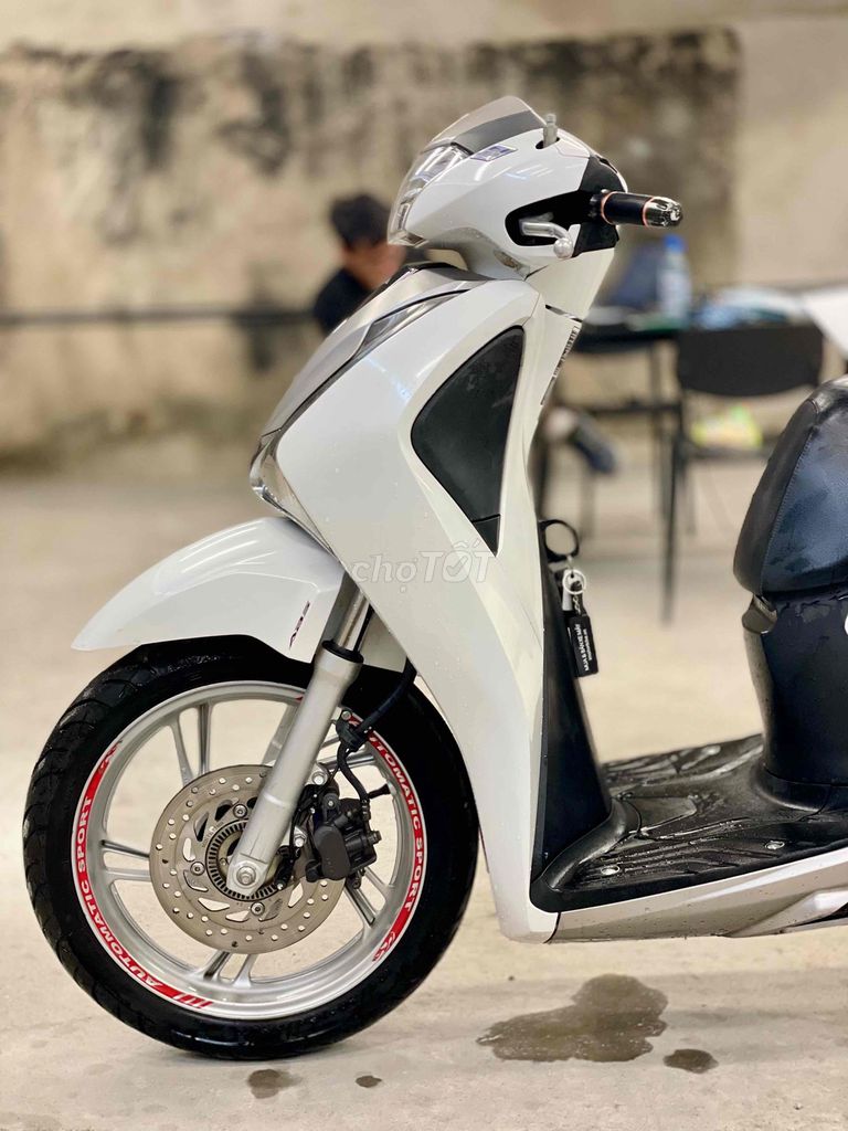 Honda SH 150i ABS 2018 Вьетнамская регистрация, хозяин, родной мотор