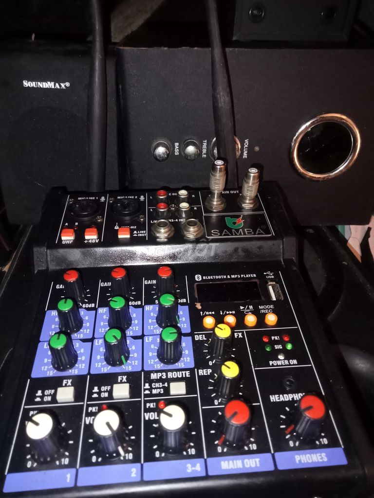 Mixer karaoke bt 36 . Mọi chức năng xài ok .