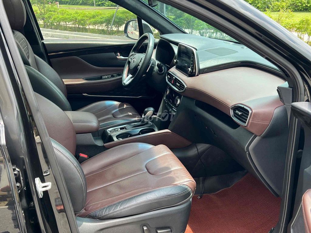 Hyundai Santa Fe 2019 2.2L AT 4WD - 90000 km. Mua bán Ô tô tại Quận Long Biên Hà Nội được đăng bởi Le hao hình 11