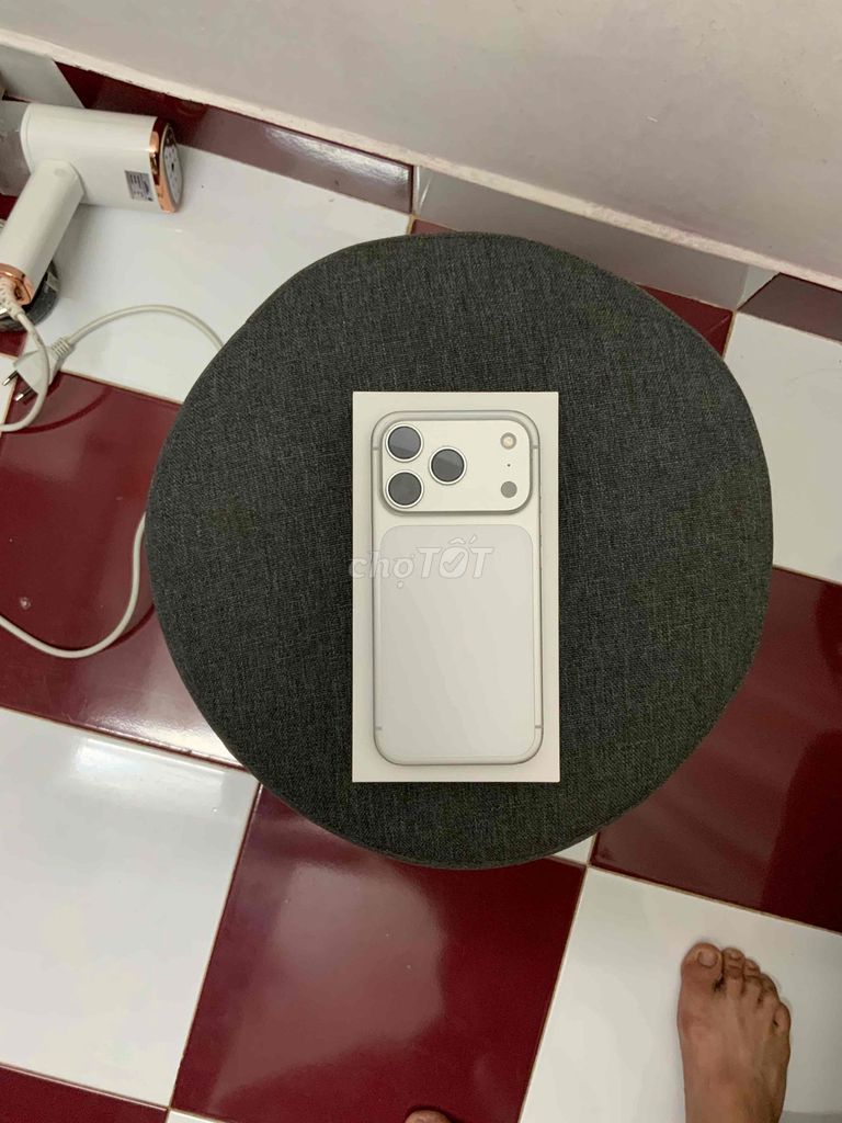 17Pro Silver màu HOT 256gb Mã VN 99% fullbox. Mua bán Điện thoại tại Quận 10 Tp Hồ Chí Minh được đăng bởi Duc Tran hình 1