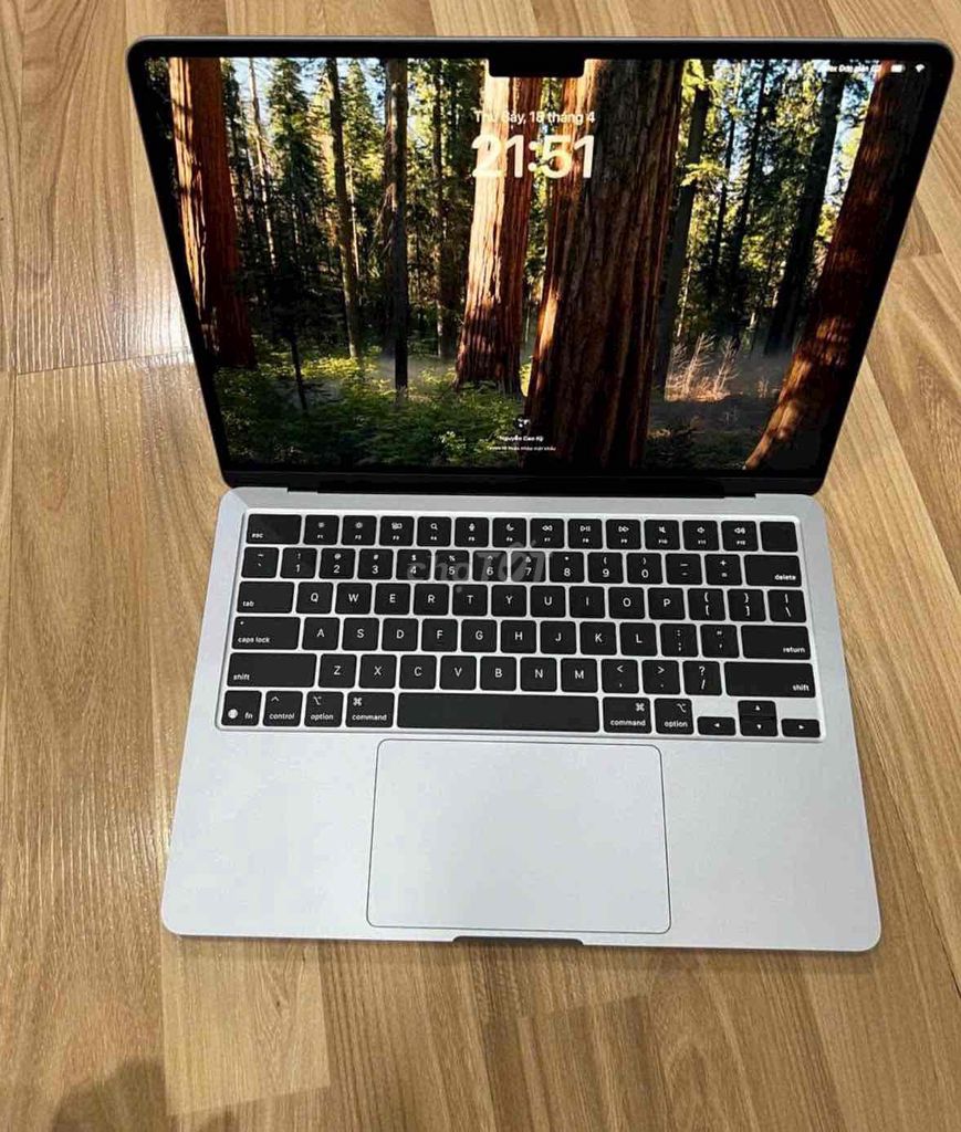 Apple Macbook Air M4 16GB/256GB Bạc. Mua bán Laptop tại Quận 3 Tp Hồ Chí Minh được đăng bởi Nam Á Mobile hình 1