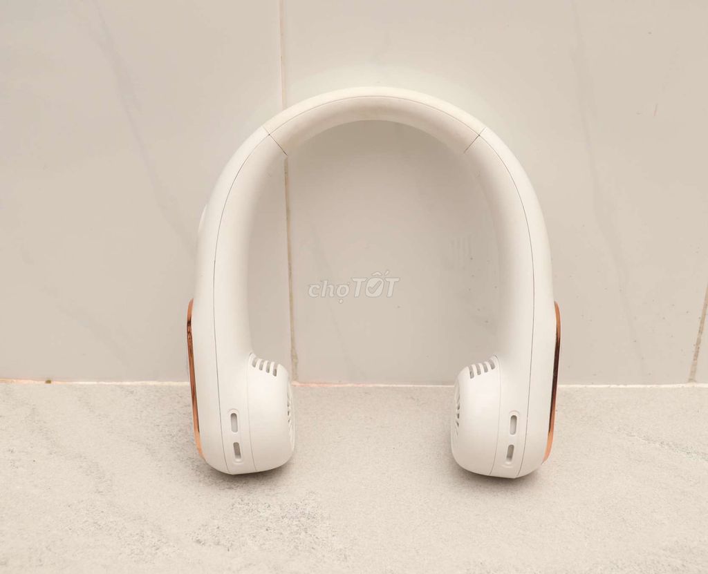 Quạt đeo cổ Hàn Quốc xuất Nhật. Mua bán Quạt tại Quận 6 Tp Hồ Chí Minh được đăng bởi Anh 8399 hình 1