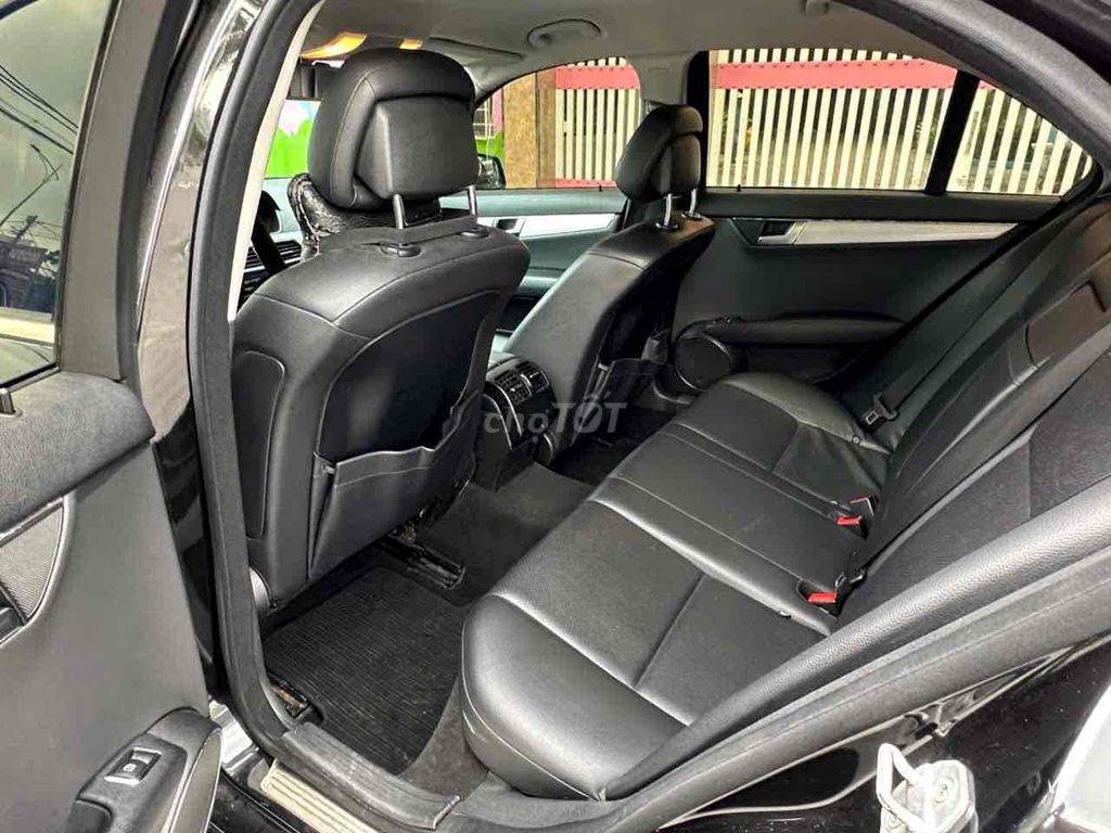 Mercedes Benz C Class 2012 C200 - 90000 km. Mua bán Ô tô tại Huyện Hóc Môn Tp Hồ Chí Minh được đăng bởi chuppy nail hình 4