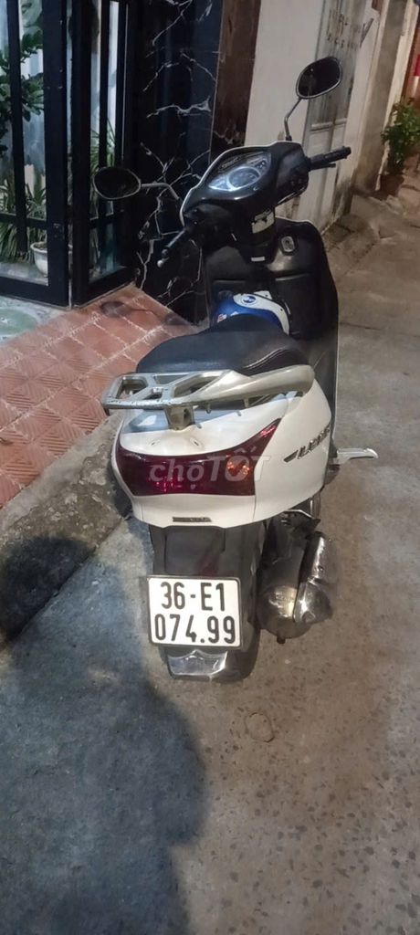 Honda Lead 2012 белый, женский