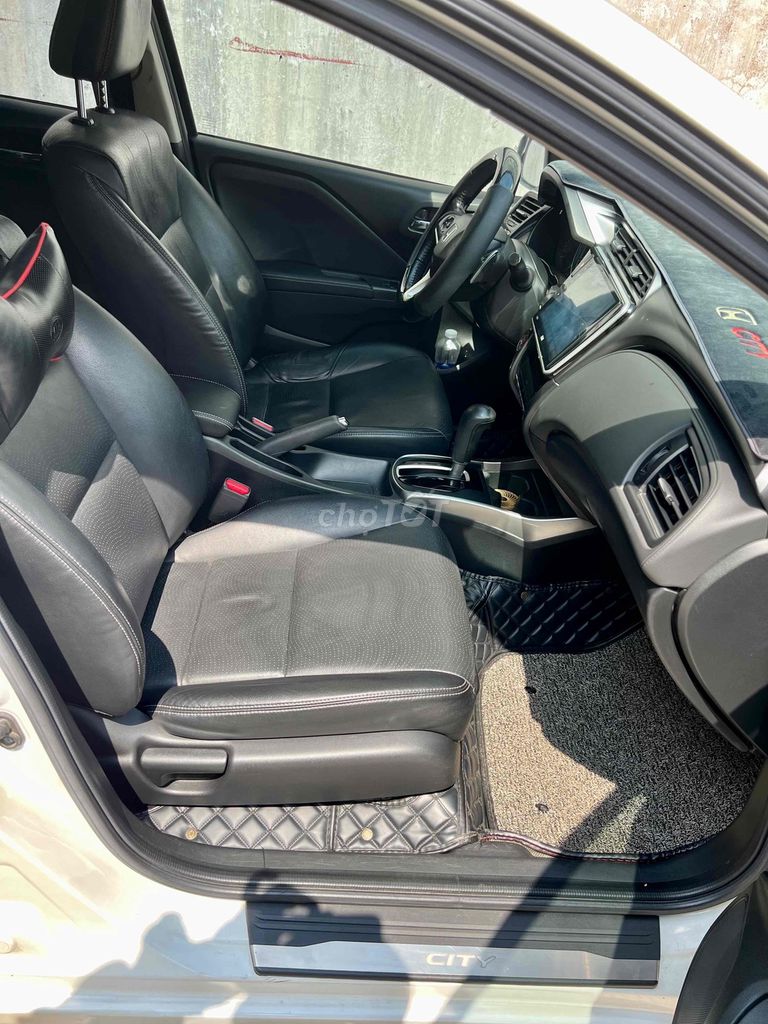 Honda City 2018 1.5 TOP - lên nhiều đồ chơi xịn. Mua bán Ô tô tại Huyện Hóc Môn Tp Hồ Chí Minh được đăng bởi Vũ hình 12