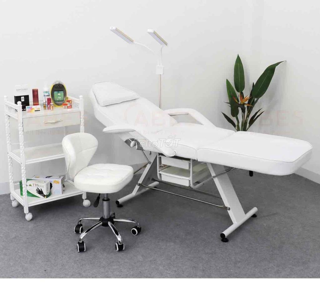 Giường spa Trắng. Mua bán Giường, chăn ga gối nệm tại Quận 1 Tp Hồ Chí Minh được đăng bởi kitty hình 1