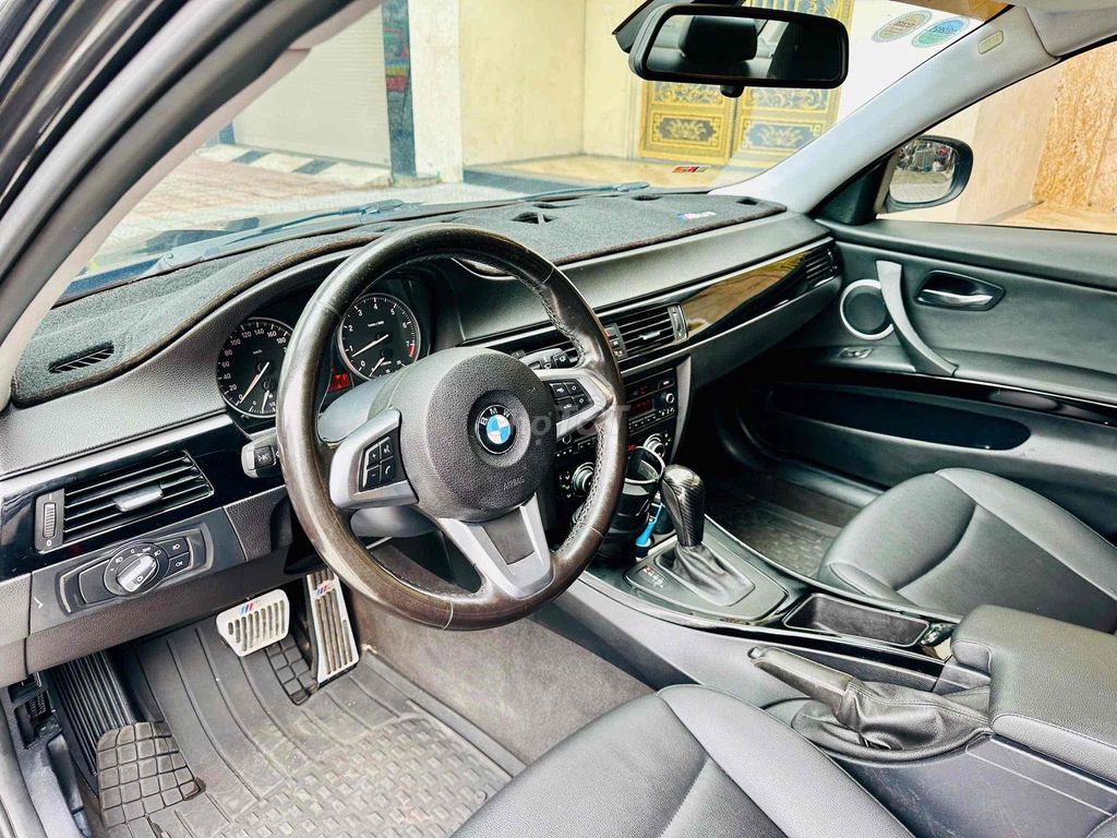 BMW  325 i 2010 km ( gia đình cần nhượng ). Mua bán Ô tô tại Quận Thanh Khê Đà Nẵng được đăng bởi Trần văn kim hình 4