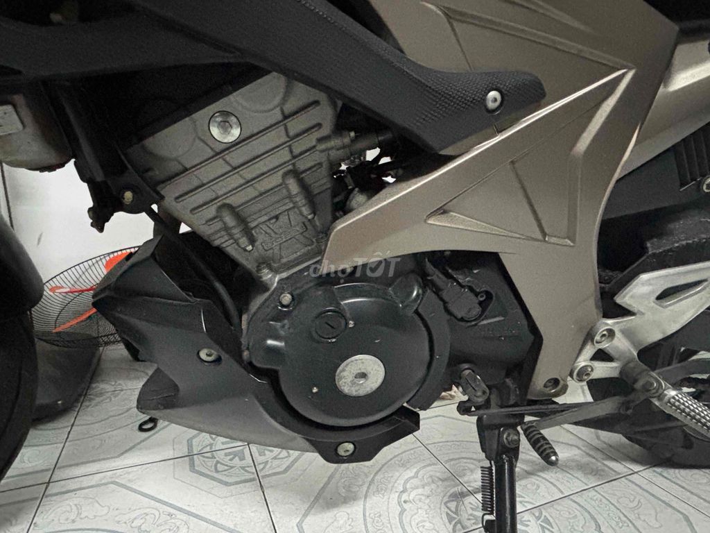 Cần bán suzuki gsx full zin dk 2018. Mua bán Xe máy tại Thành phố Vũng Tàu Bà Rịa - Vũng Tàu được đăng bởi Nguyễn Trần Bảo Long hình 5