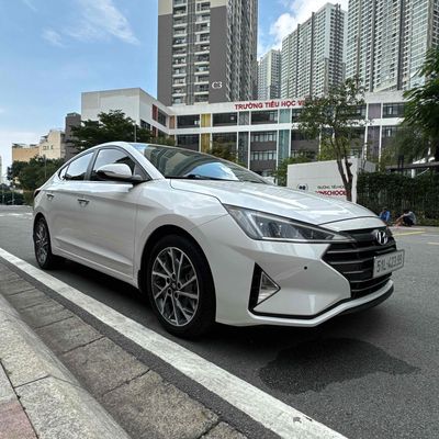 Hyundai Elantra 2.0 GLS bản full Trắng Tự động