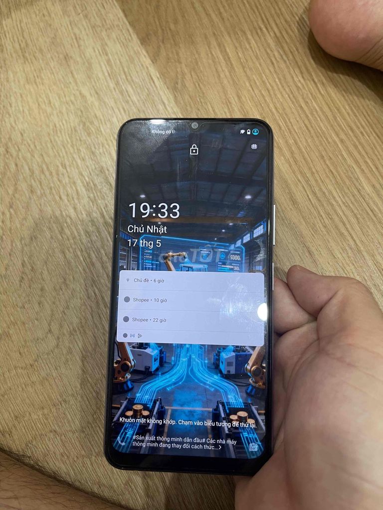 Vivo V2043 Trắng Đã qua sử dụng. Mua bán Điện thoại tại Quận Hải Châu Đà Nẵng được đăng bởi Phạm Quốc Tùng Dương hình 1
