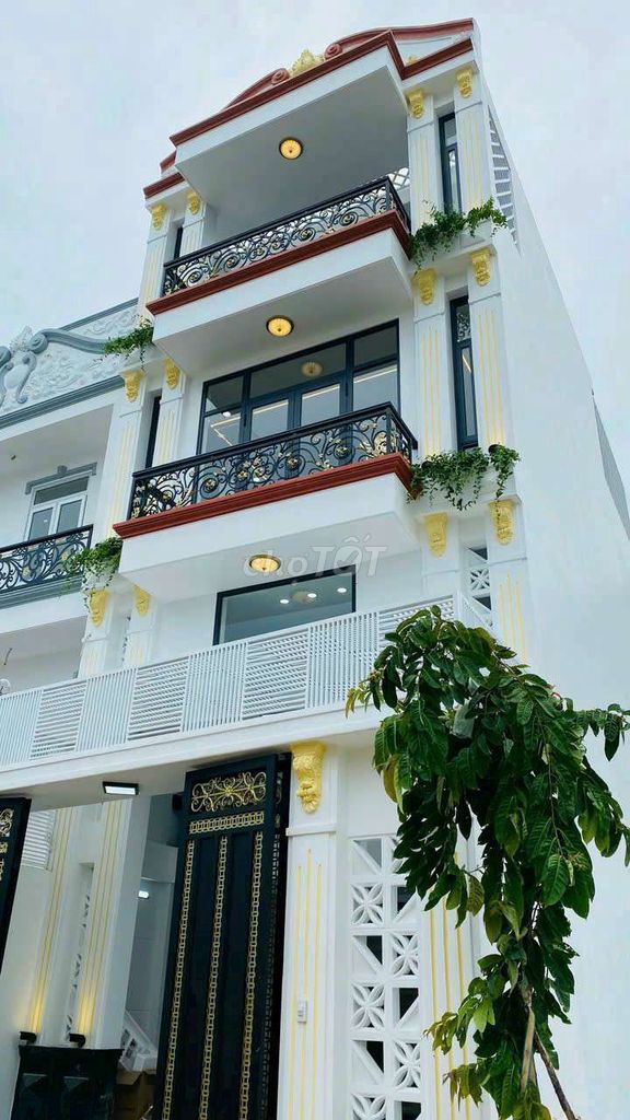 Villa giá rẻ 1 lửng 2 lầu cao cấp hiện đại 6mx18m Phan Văn Hớn