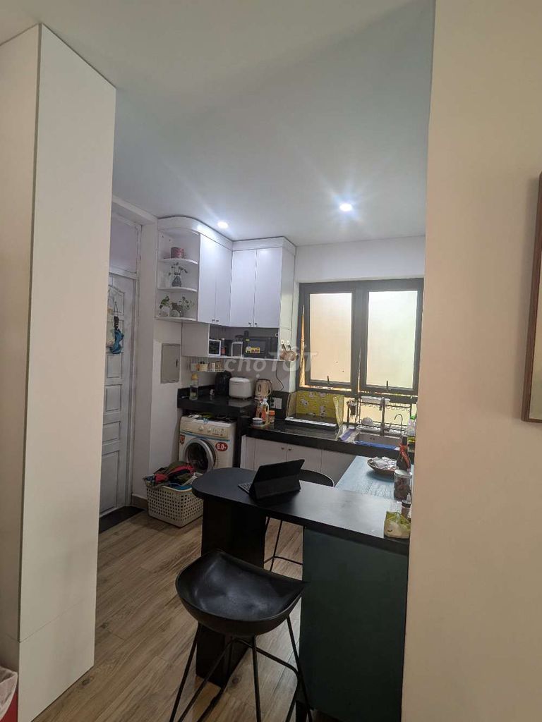 Căn hộ tập thể tầng 4 lô góc 3 mặt thoáng. Mua bán căn hộ/chung cư tại Quận Cầu Giấy Hà Nội được đăng bởi Hương hình 3