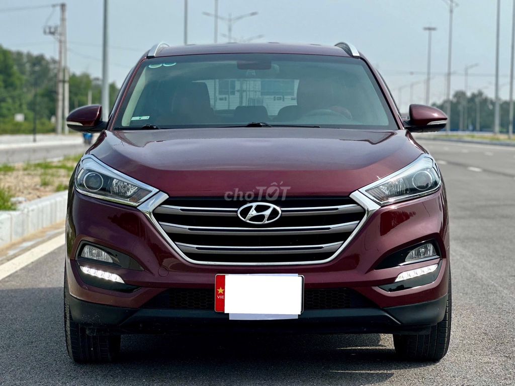 Hyundai Tucson AT 2018 màu đỏ, 100.000 km. Mua bán Ô tô tại Huyện Nam Đàn Nghệ An được đăng bởi Tên chưa cung cấp hình 4