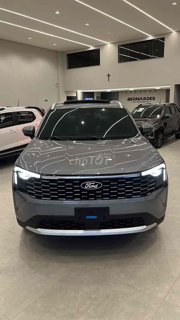 Ford Territory Titanium X siêu ưu đãi kèm quà tặng