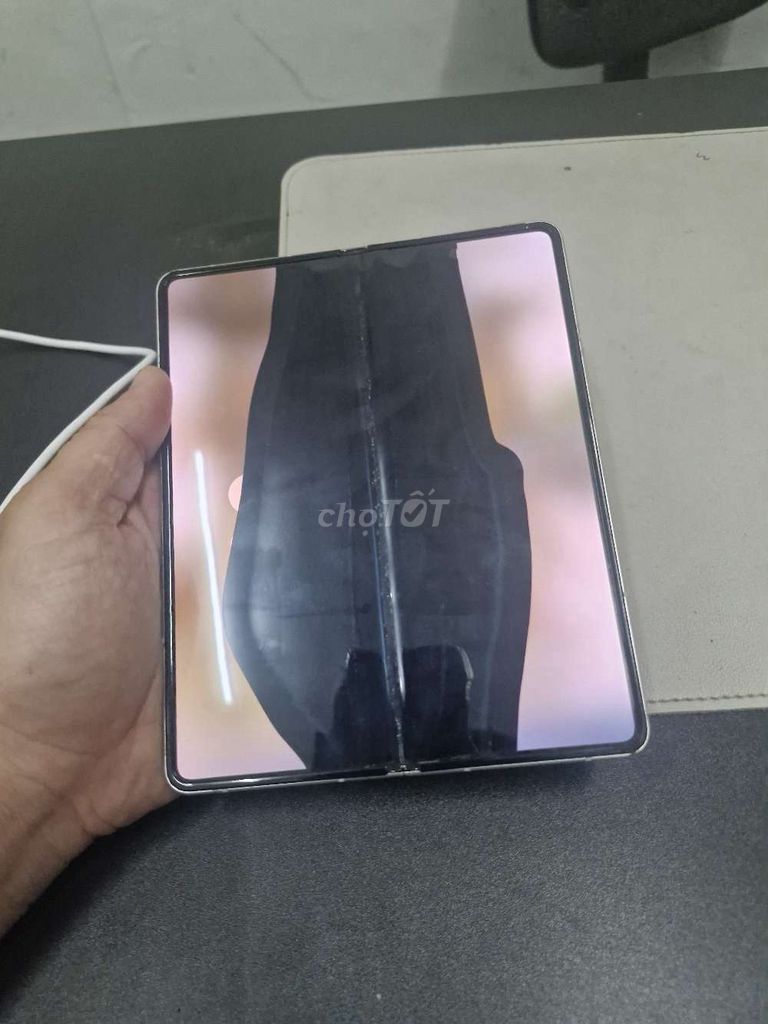 Samsung Z Fold 3 12GB/256GB Vàng Hư màn hình. Mua bán Điện thoại tại Quận Ninh Kiều Cần Thơ được đăng bởi nguyễn Trần Quân hình 1