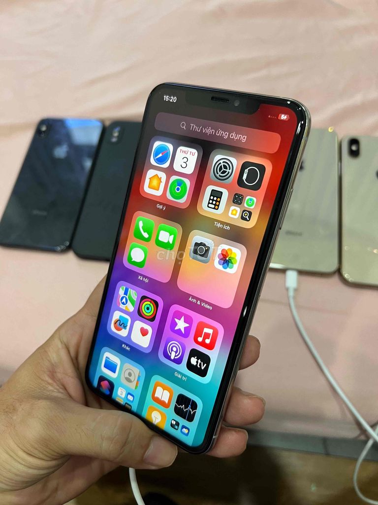 Iphone Xs Max quốc tế 64G sạch có gl. Mua bán Điện thoại tại Quận Bình Tân Tp Hồ Chí Minh được đăng bởi Mr Zui 18 tuổi rưỡi hình 1