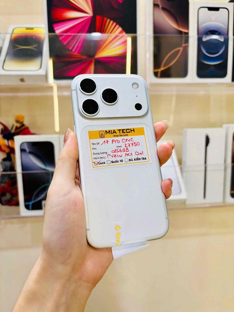 iPhone 17 Pro Lock 256GB Bạc Mới. Mua bán Điện thoại tại Quận Ba Đình Hà Nội được đăng bởi Huy Trần hình 1