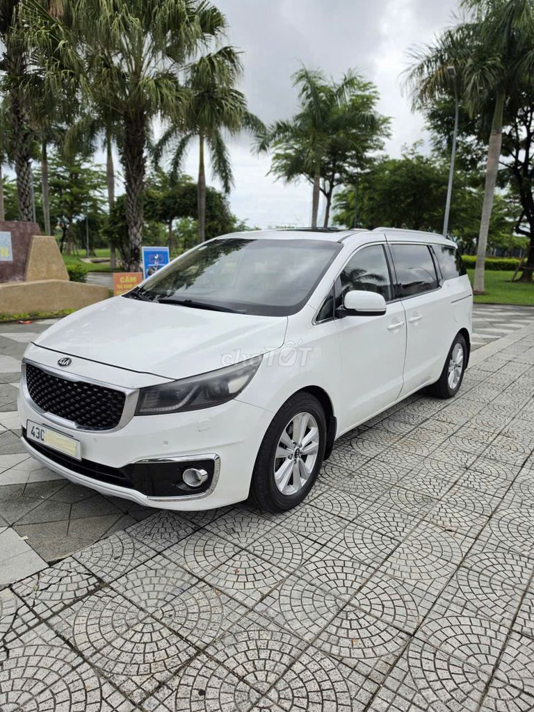 Kia Sedona 2016 максимальная комплектация с 2 люками