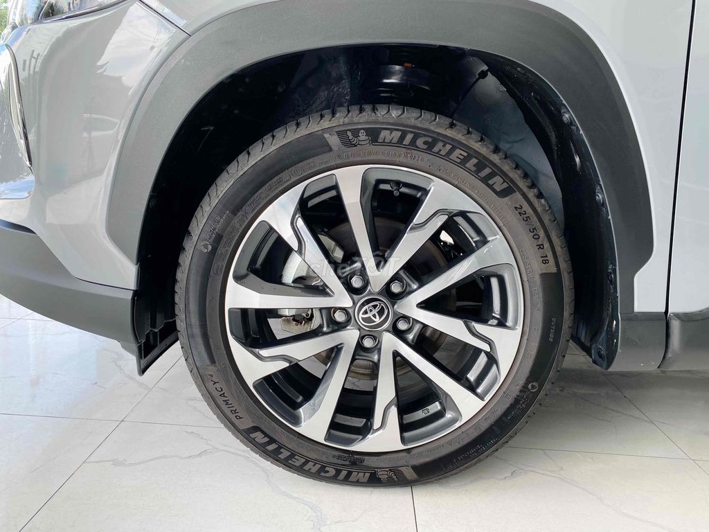 Toyota Corolla Cross 2024 1.8 V - 7000 km. Mua bán Ô tô tại Thành phố Thủ Đức Tp Hồ Chí Minh được đăng bởi Quốc Nhẫn hình 11