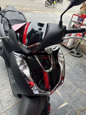 Bán SH 160i phanh ABS bản đặc biệt chính chủ. Mua bán Xe máy tại Quận Hà Đông Hà Nội được đăng bởi Hạ Nguyên
