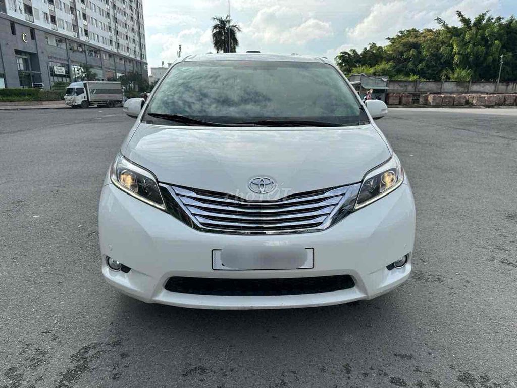toyota sienna limeted 3.5 sx 2014 moden 2015. Mua bán Ô tô tại Quận 7 Tp Hồ Chí Minh được đăng bởi auto thanh tâm  hình 1