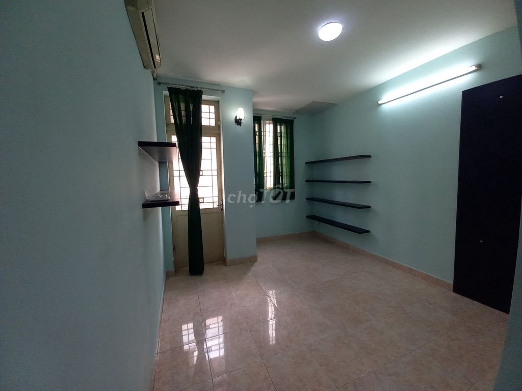 Nhà 1 trệt 1 lửng 2 lầu hẻm xe hơi Tân Cảng ( Gần Ga Metro Tân Cảng)