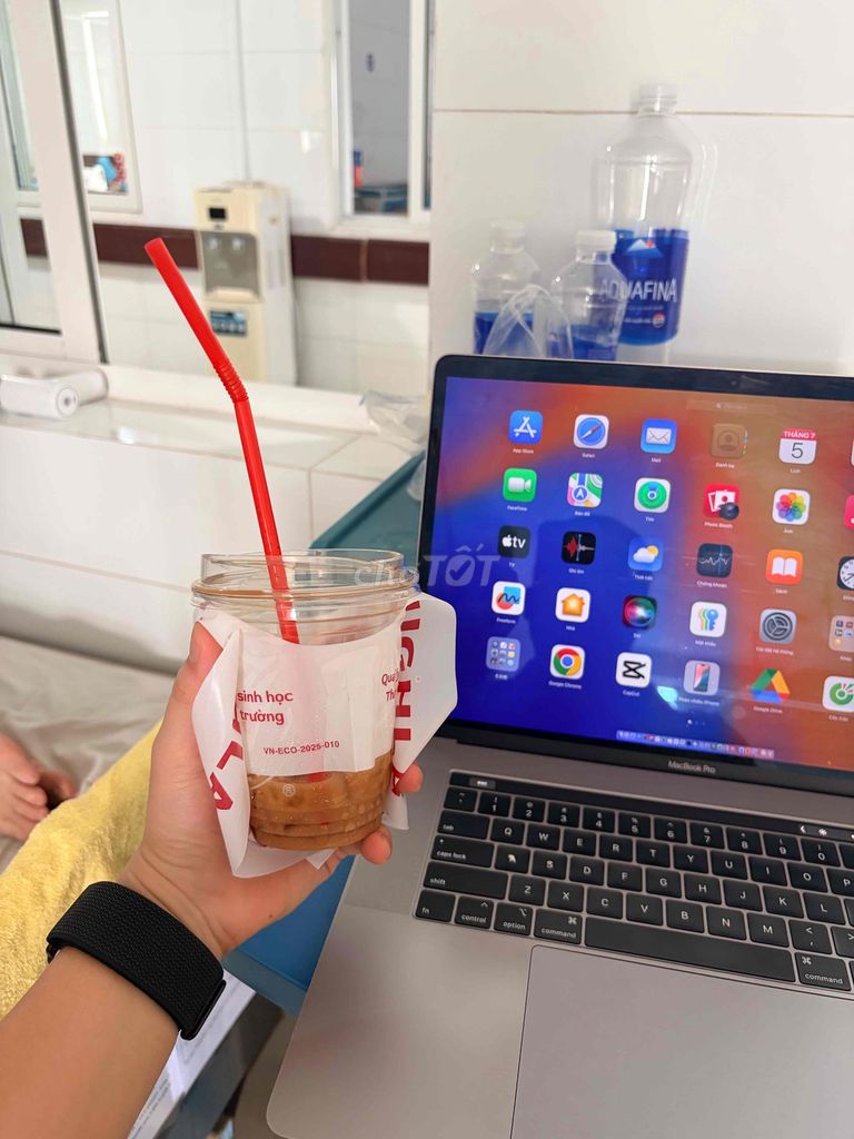 Apple MacBook Pro 2018 32GB/1TB Like New. Mua bán Laptop tại Quận Sơn Trà Đà Nẵng được đăng bởi Hồ Văn San hình 1