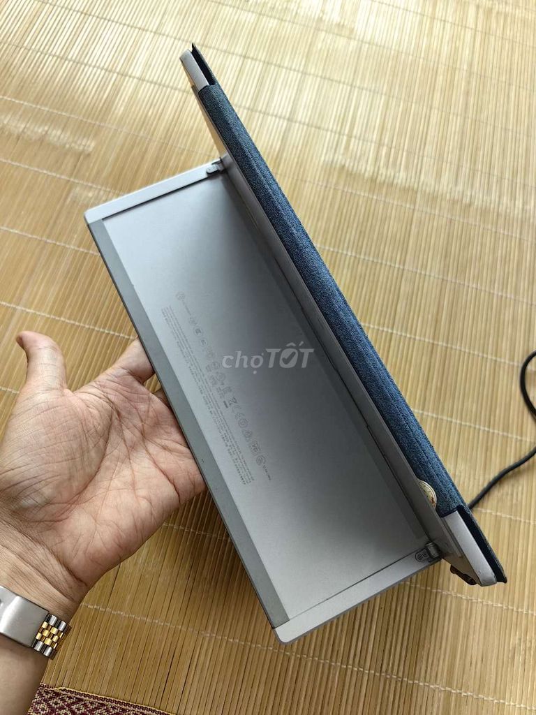 Xác Surface Pro 5 M3-7Y30 4G/128G. Mua bán Laptop tại Quận Hoàng Mai Hà Nội được đăng bởi Nguyễn Huynh hình 6