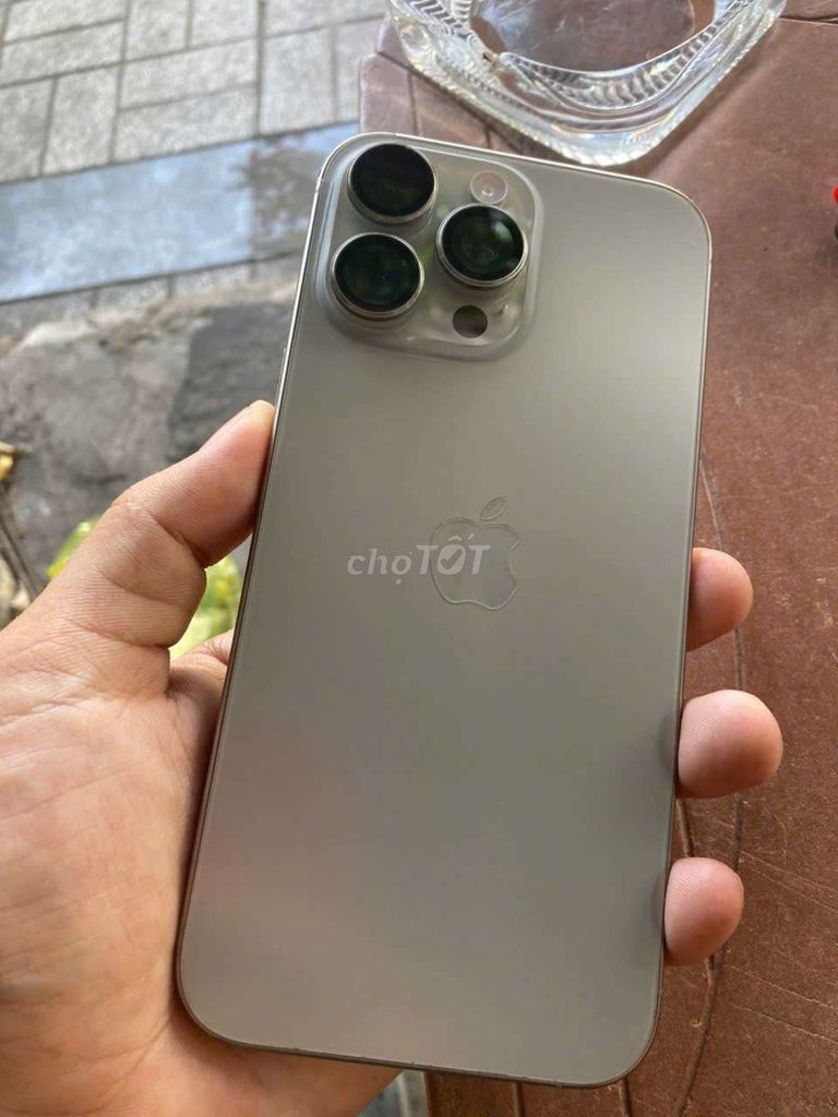 iPhone 16 Pro Max 256GB Xám Đã sử dụng. Mua bán Điện thoại tại Thành phố Châu Đốc An Giang được đăng bởi huệ lâm hình 1
